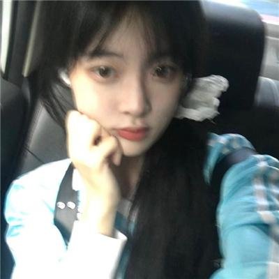 儿女绕心间封面